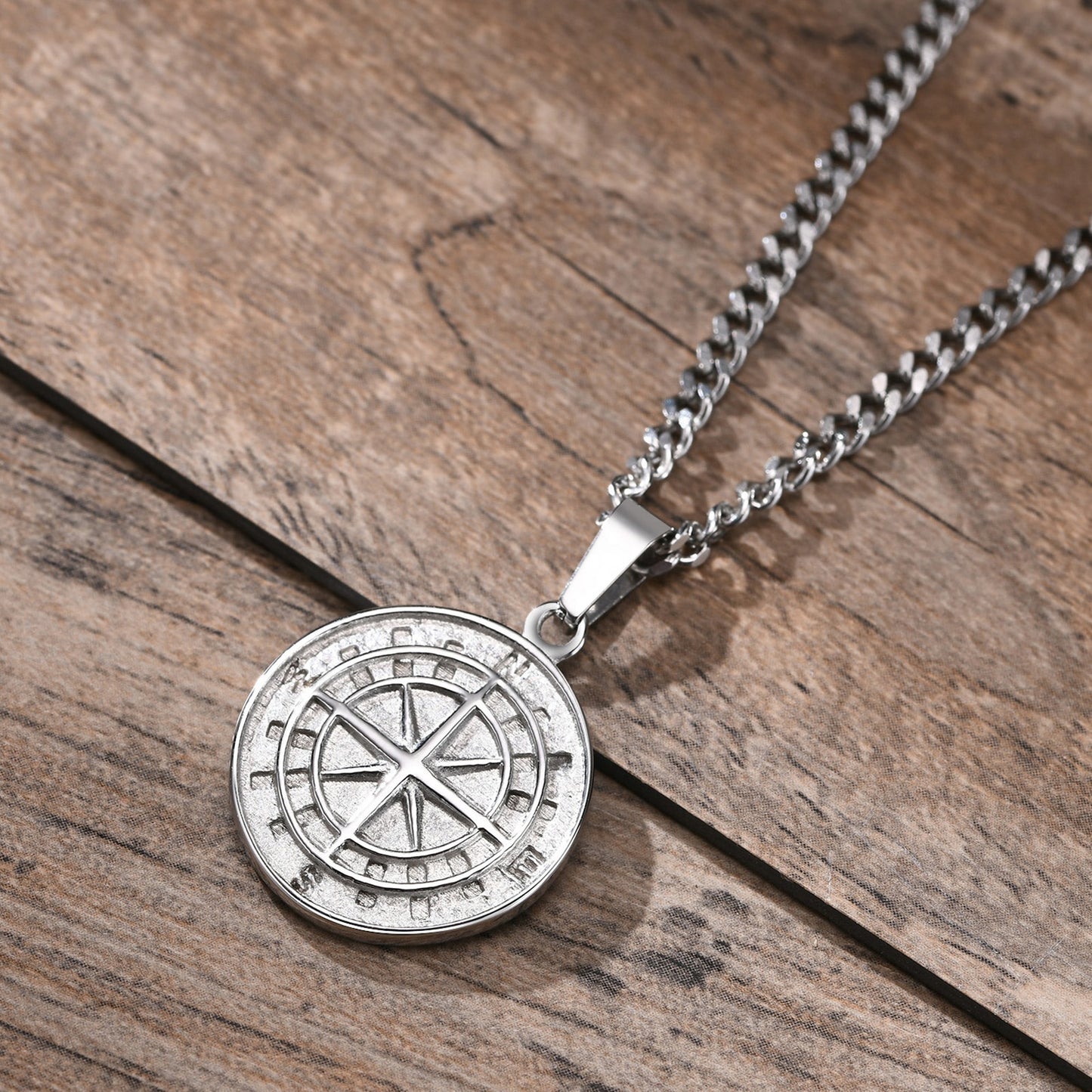 Compass Medallion on Curb – Gold / Silver