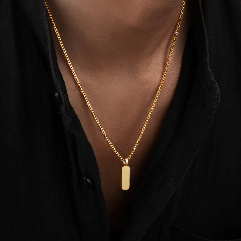 Box Pendant Necklace – Gold / Silver